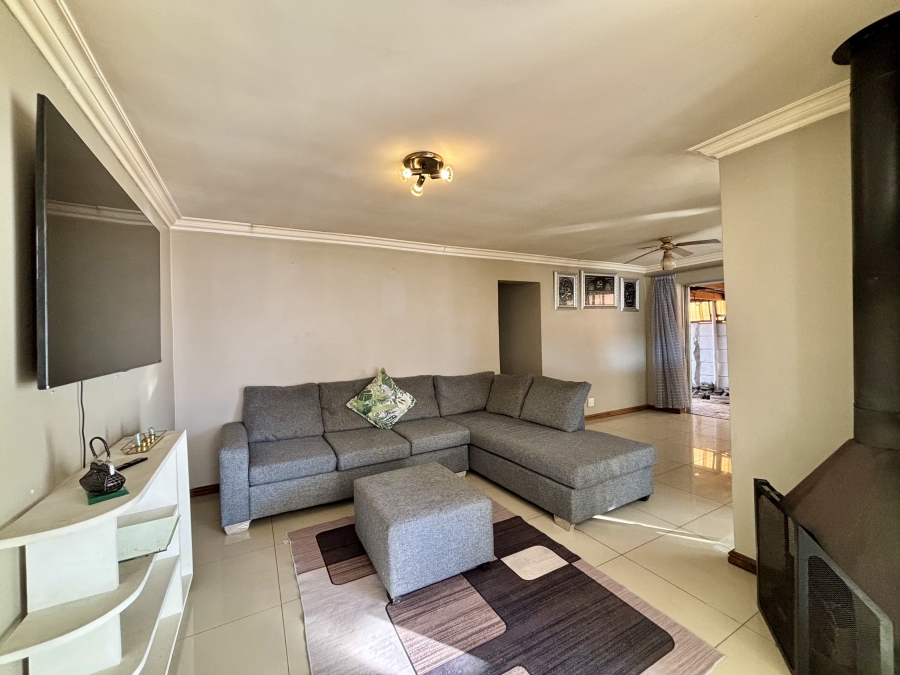 3 Bedroom Property for Sale in Westridge Western Cape